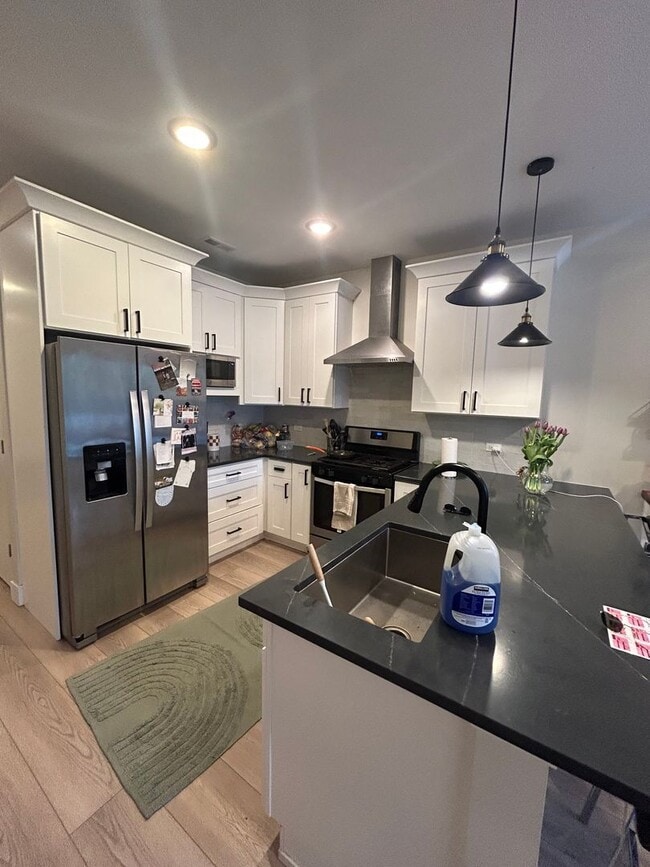 Photo - 1646 W Belmont Ave Unit #204