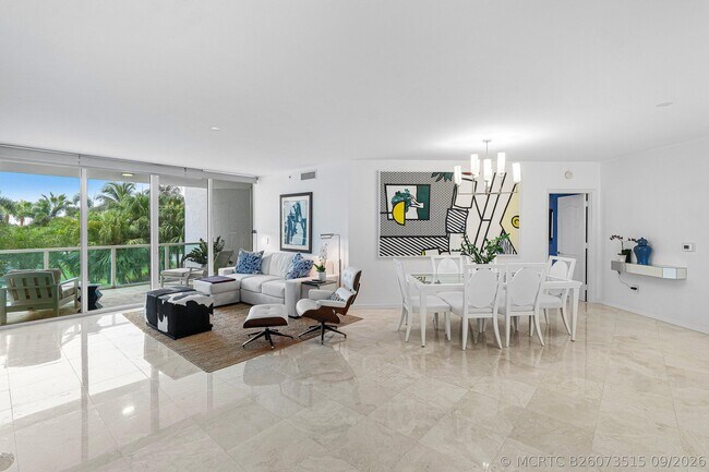 Building Photo - 550 SE Mizner Blvd Unit B309