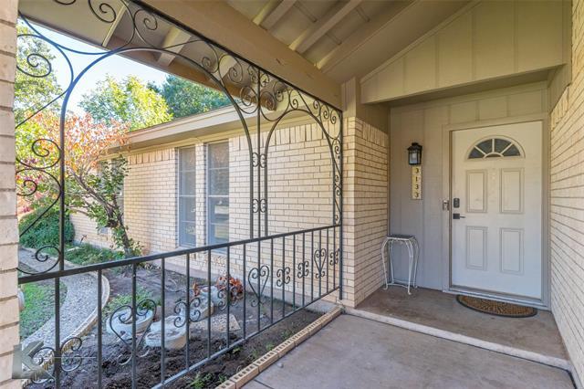 Photo - 3133 Primrose Dr