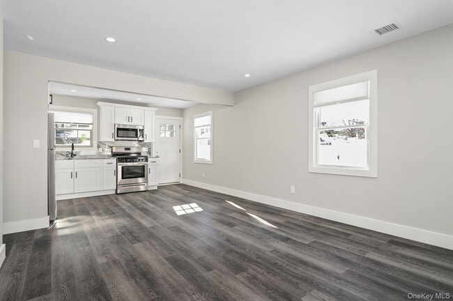 Photo - 25 Lorraine Ct Unit 1