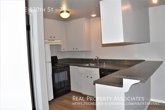 Photo - 3035 NE 130th St Unit 7