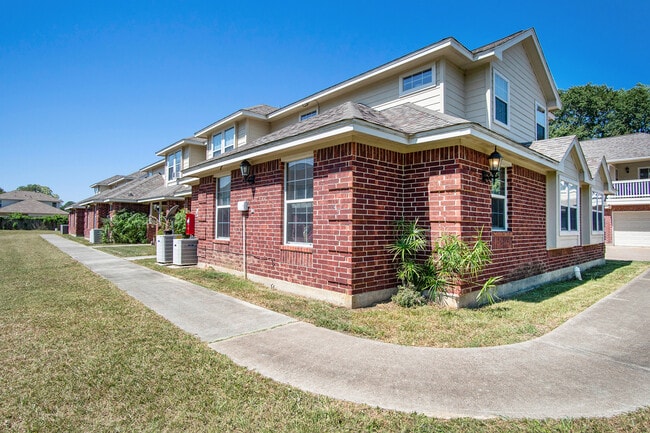 Photo - 1239 Lovett St Townhome