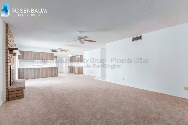 2415 W Plata Ave
