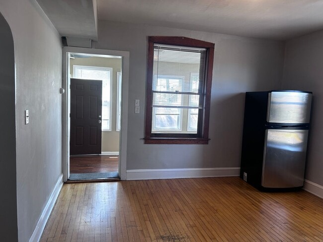Photo - 1900 Highland Ave Unit 2R