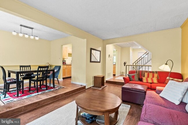 Photo - 2114 Lang Dr