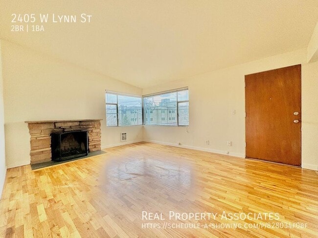 Photo - 2405 W Lynn St Unit 2405 W Lynn