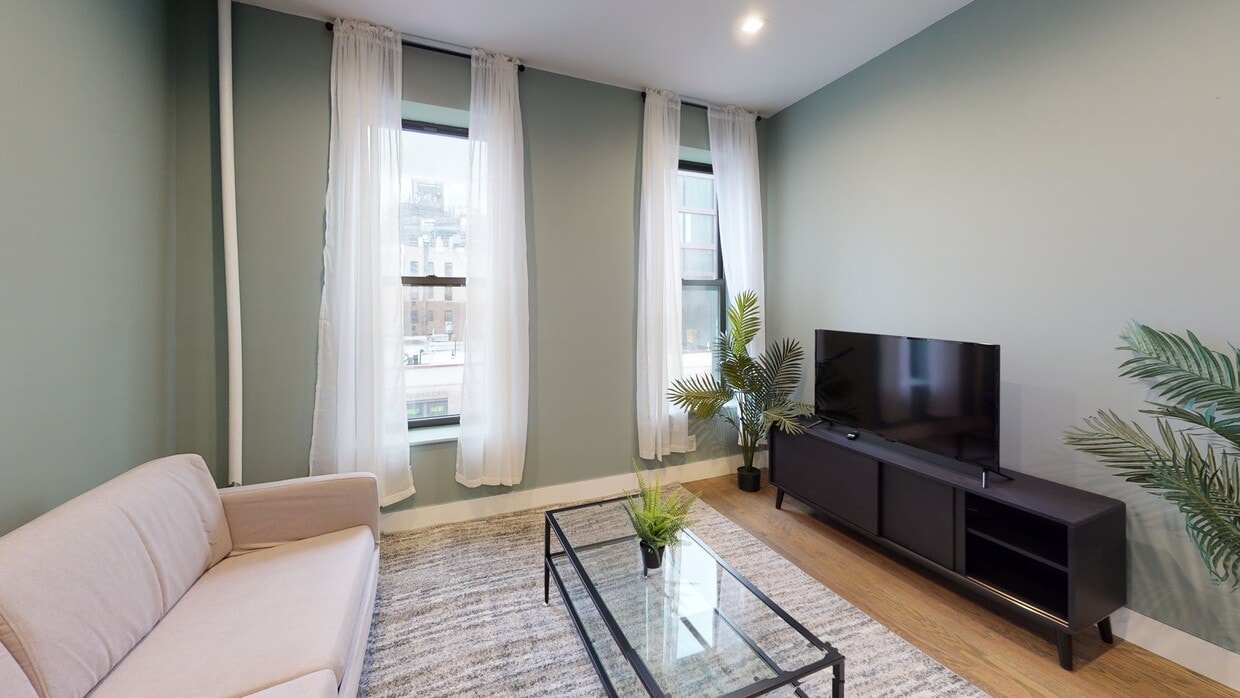 Photo - Private bedroom in 4 bed/2 bath Home