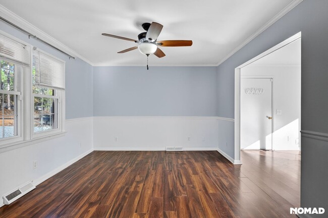 Photo - 215 N Pine St