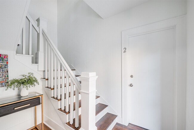 Photo - 605 Bomar St Unit 3