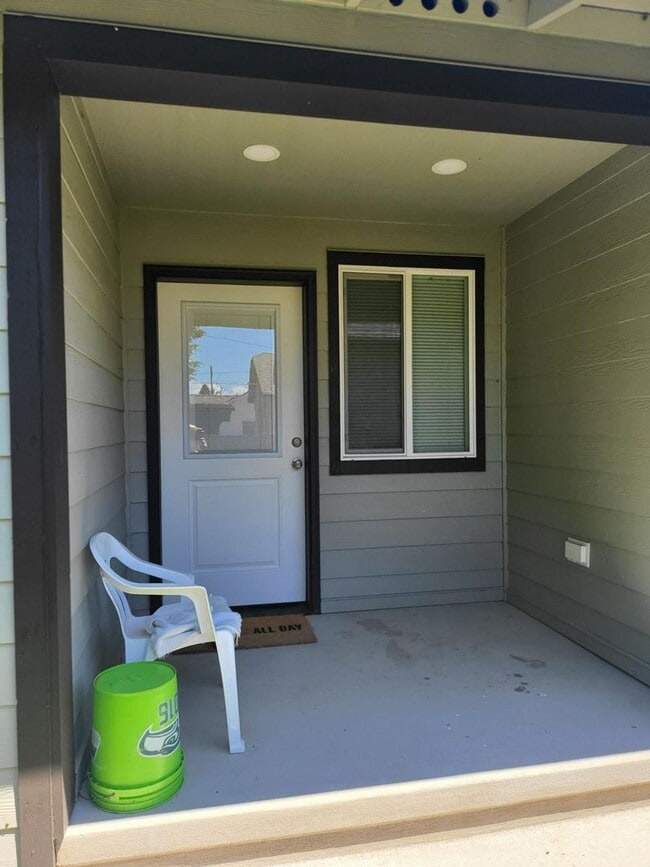 Photo - 609 S Washington Ave