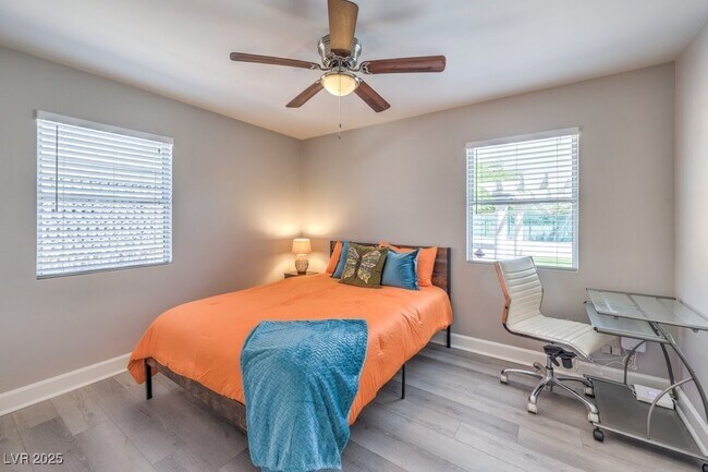 Photo - 2400 Sherman Pl