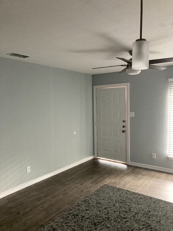 Photo - 2109 Kerria Ave Unidad 4