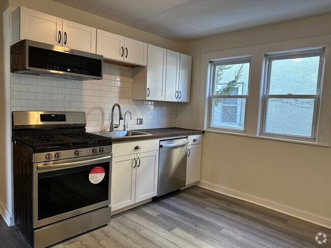 Building Photo - 58 Bower St Unit #1 Rental