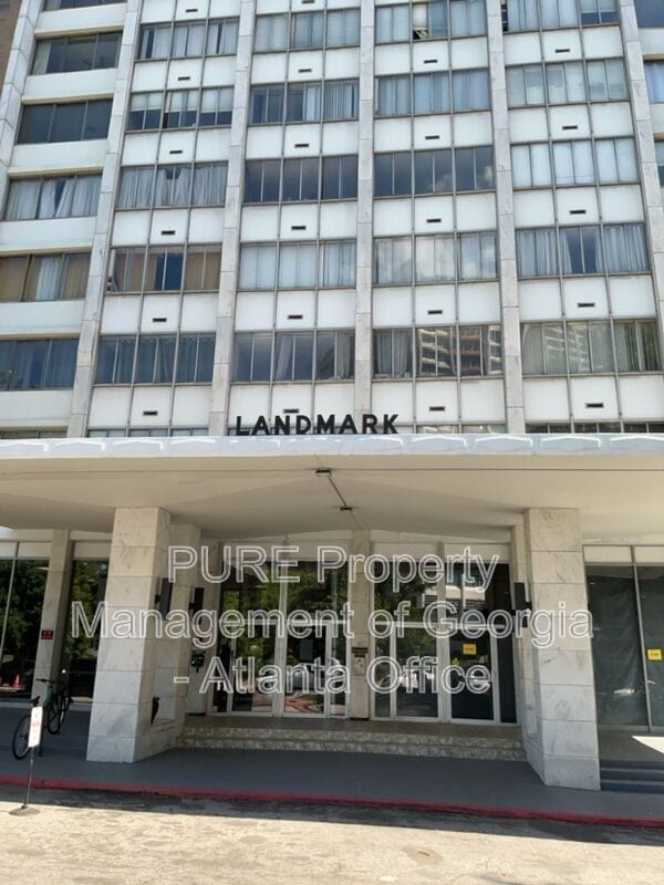 Building Photo - 215 Piedmont Ave NE Unit Apt 1206