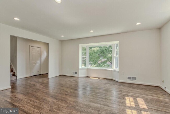 Photo - 9902 Belhaven Rd