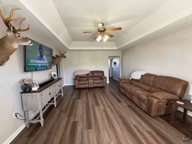 Photo - 107 White Tail Ln