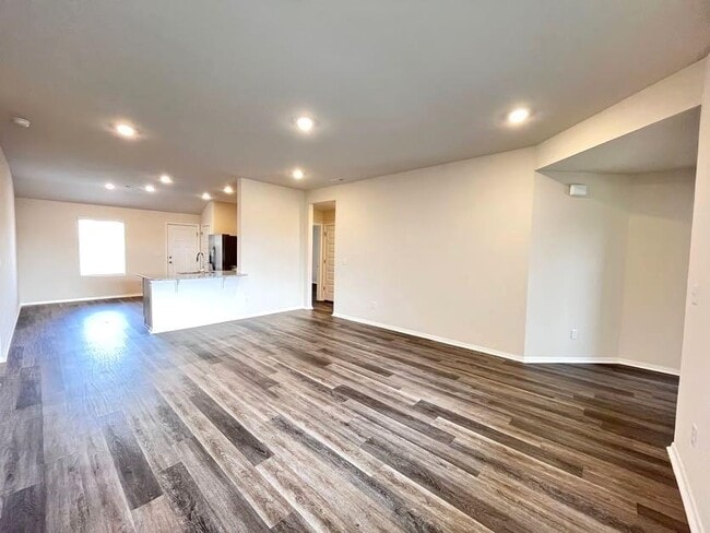 Photo - 2721 Elliott St