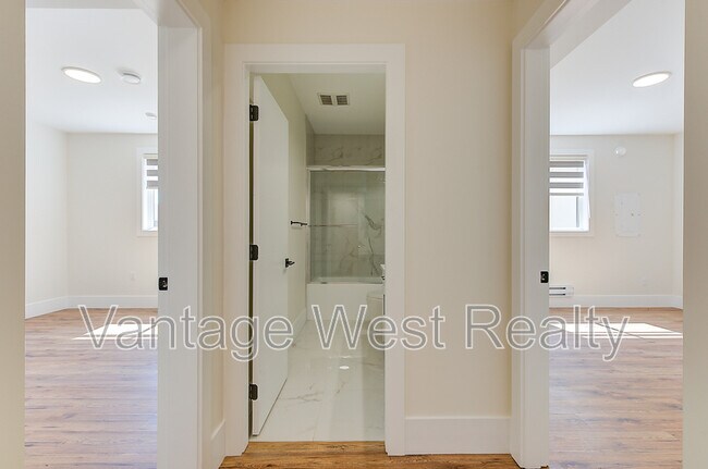 Photo - 1511-1511 Vineyard Dr