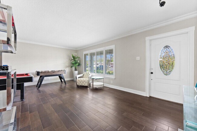 Photo - 7400 NW 15th St