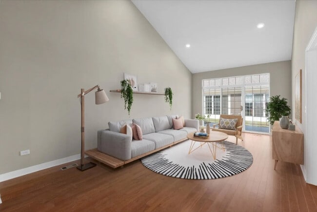 Photo - 713 Verandah Dr
