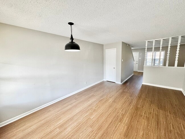 Photo - 5426 Gatehoyse Drive