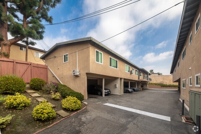 Parking - 839-845 Glenway Drive