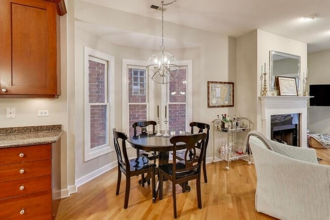 Photo - 1529 N Mohawk St