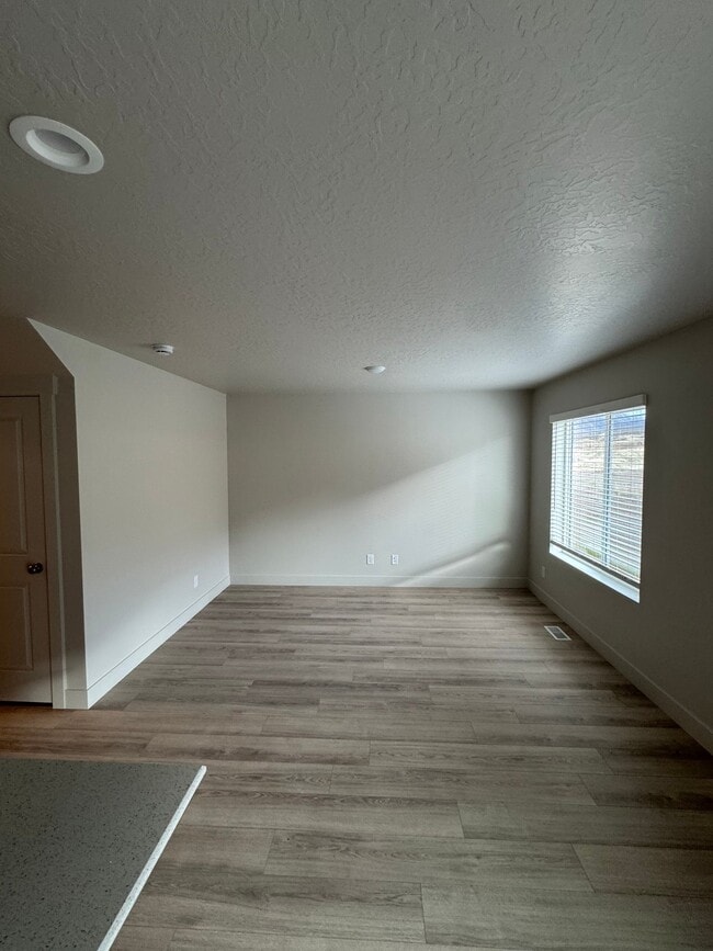 Photo - 4029 S Woodland Ave