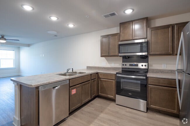 2BR, 2BA - 1,153SF - Kitchen