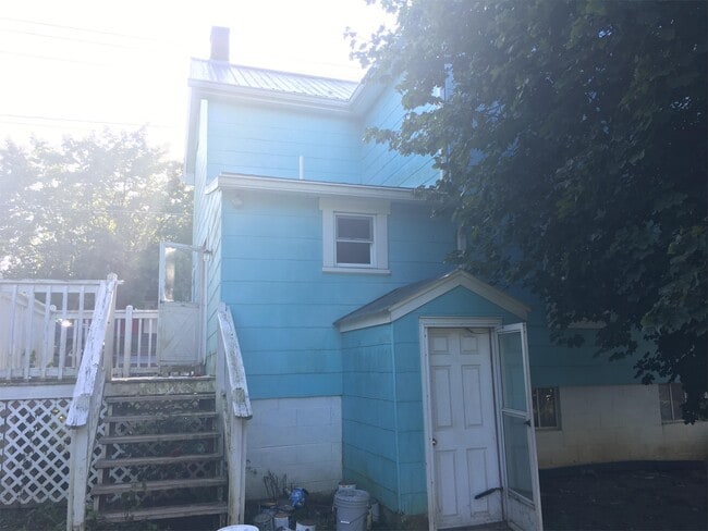 Photo - 522 N High St