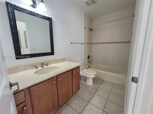 Photo - 5271 SW 8th St Unidad 411