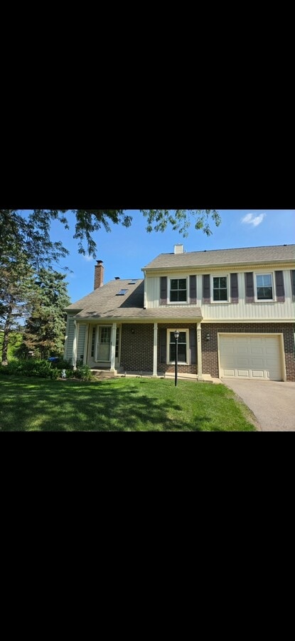 Photo - 2684 College Hill Cir