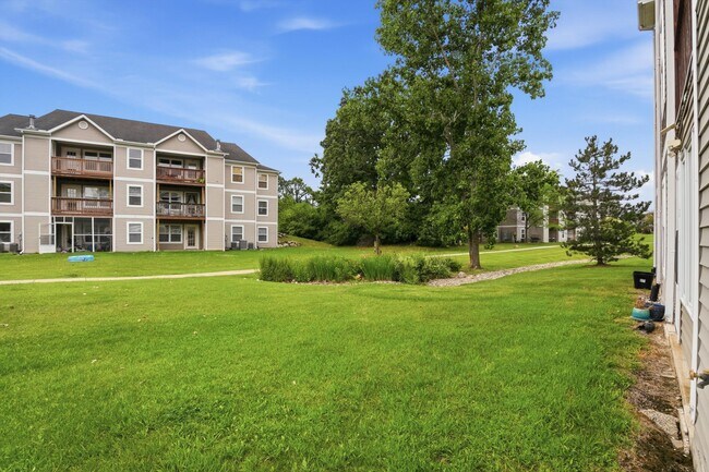 Photo - 1335 Millbrook Trail