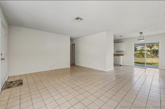 307 SE Husted Terrace