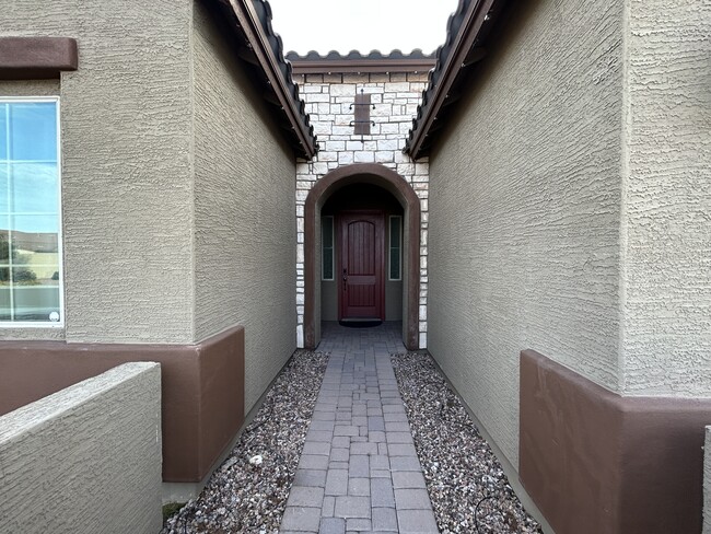 Photo - 8731 W Wagon Wheel Dr