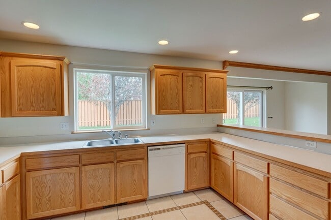 Photo - 4 Bedroom 2.5 bath Home in Cherry Hill