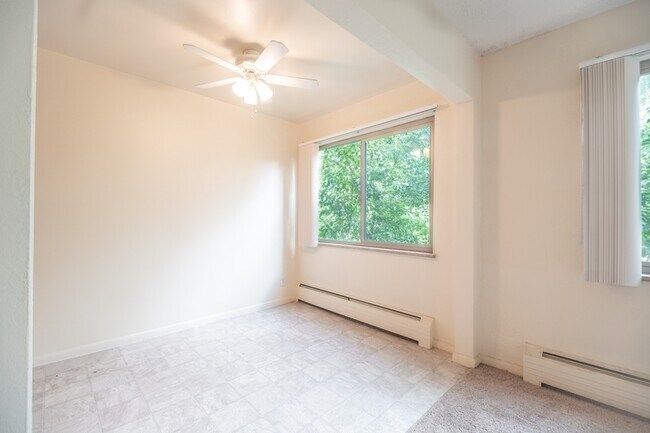 Photo - 5798 S Gallup St