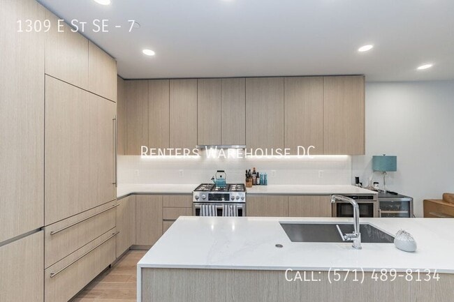 Photo - 1309 E St SE