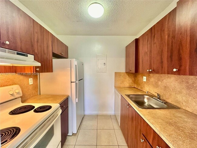 Photo - 7423 SW 152nd Ave Unidad 10-201
