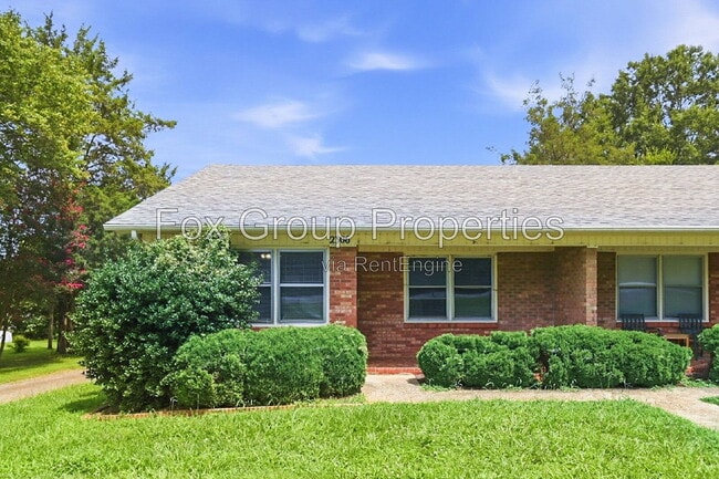 Building Photo - 2306 Startown Rd