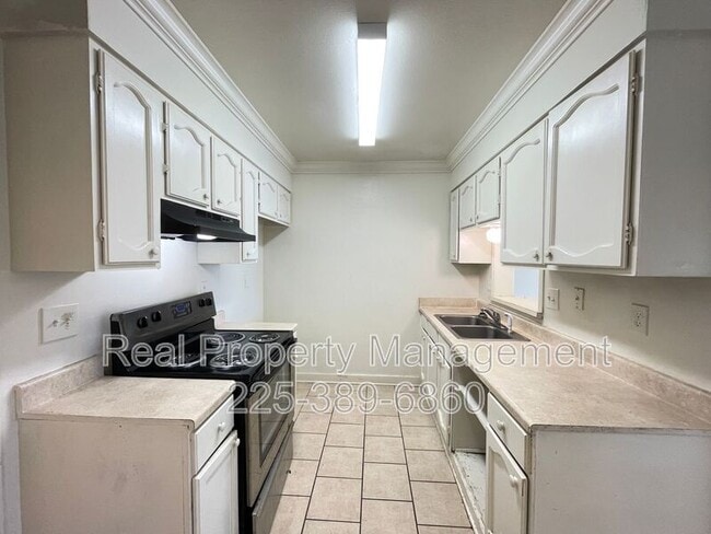 Photo - 750 Hospital Rd Townhome