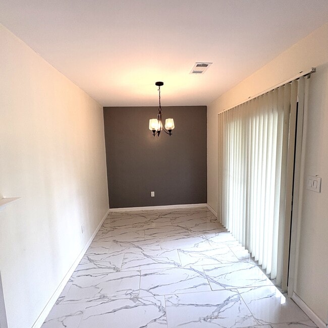 825 Forest Lake Dr S Unit 1109 Lake Valley Apt