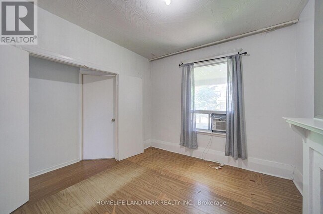 Photo - 19 Armstrong Ave