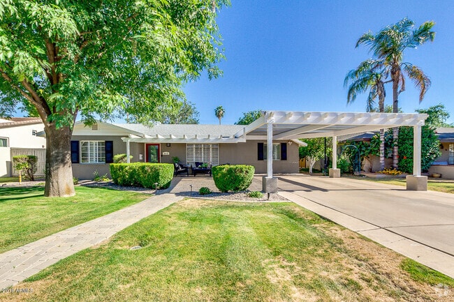 Building Photo - 4113 E Minnezona Ave Rental