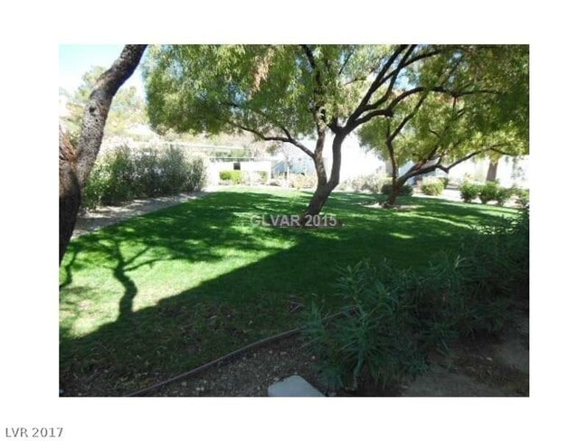 Photo - 3450 Erva St