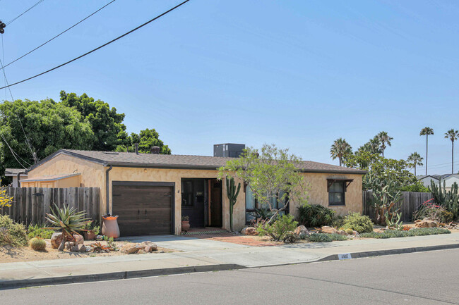 Building Photo - 4407 Dakota Dr Rental
