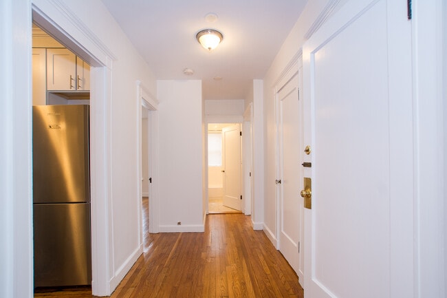 Photo - 119 West Wyoming