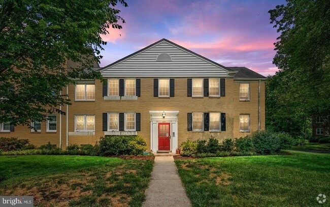 Building Photo - 6603 E Wakefield Dr Unit B1 Rental