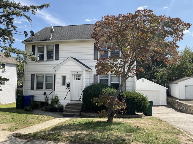 Building Photo - 340 Knowlton St Rental