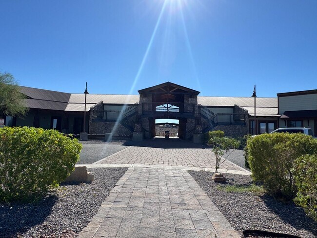 Photo - 3 BR Furnished w/Utilities-Vacation Rental...